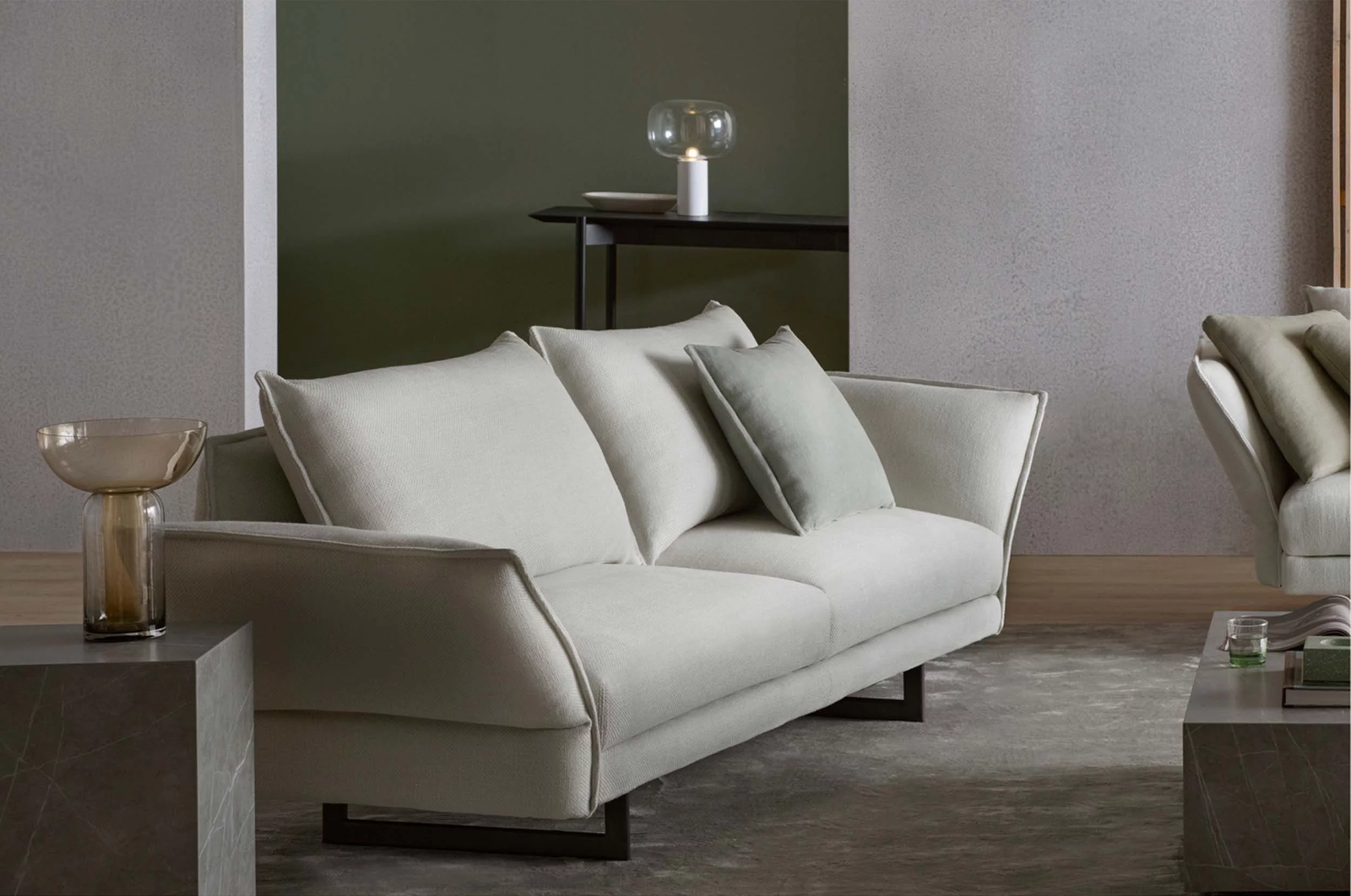 Zaza 2.5 Seater Sofa with Adjustable Arms